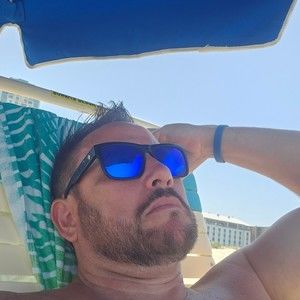 Meet your Posher, Posh